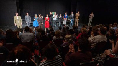 Read more about the article Kamerni teatar 55 publici se predstavio predstavom „Sjećaš li se Doli Bel“na festivalima u Budimpešti, Bjelovaru i Rijeci