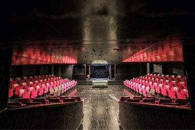 Read more about the article Kamerni teatar 55 slavi 70. rođendan, u tu čast 10. marta premijerno prikazivanje predstave “Blank”