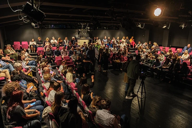 Read more about the article Festival Ruta u Kamernom teatru 55 bilježi brojne uspjehe: Publika uživa u predstavama i razgovorima