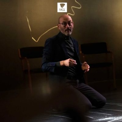 Read more about the article Treću večer festivala RUTA, Mestno gledališče ljubljansko nas podsjeća na izgubljenu sposobnost čuđenja.