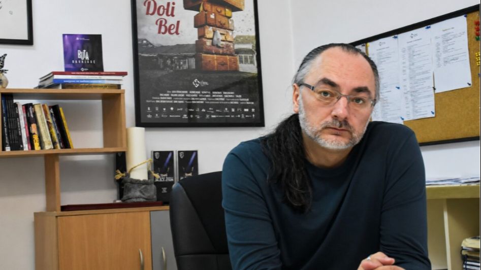 Read more about the article Dramaturg Vedran Fajković o kulturi u Bosni i Hercegovini: Uvijek je problem u manjku novca i podršci institucija